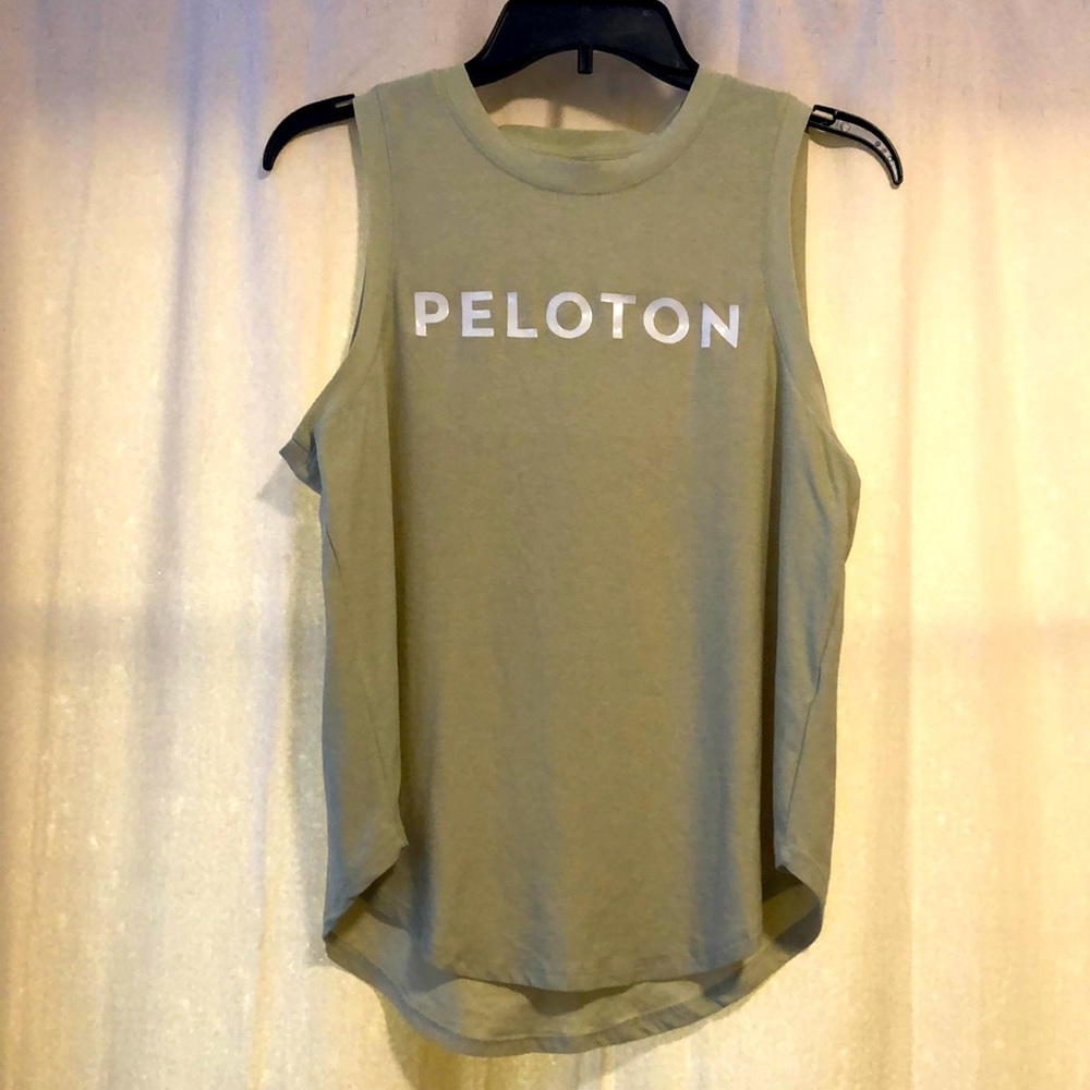 Peloton Muscle Tank, size small